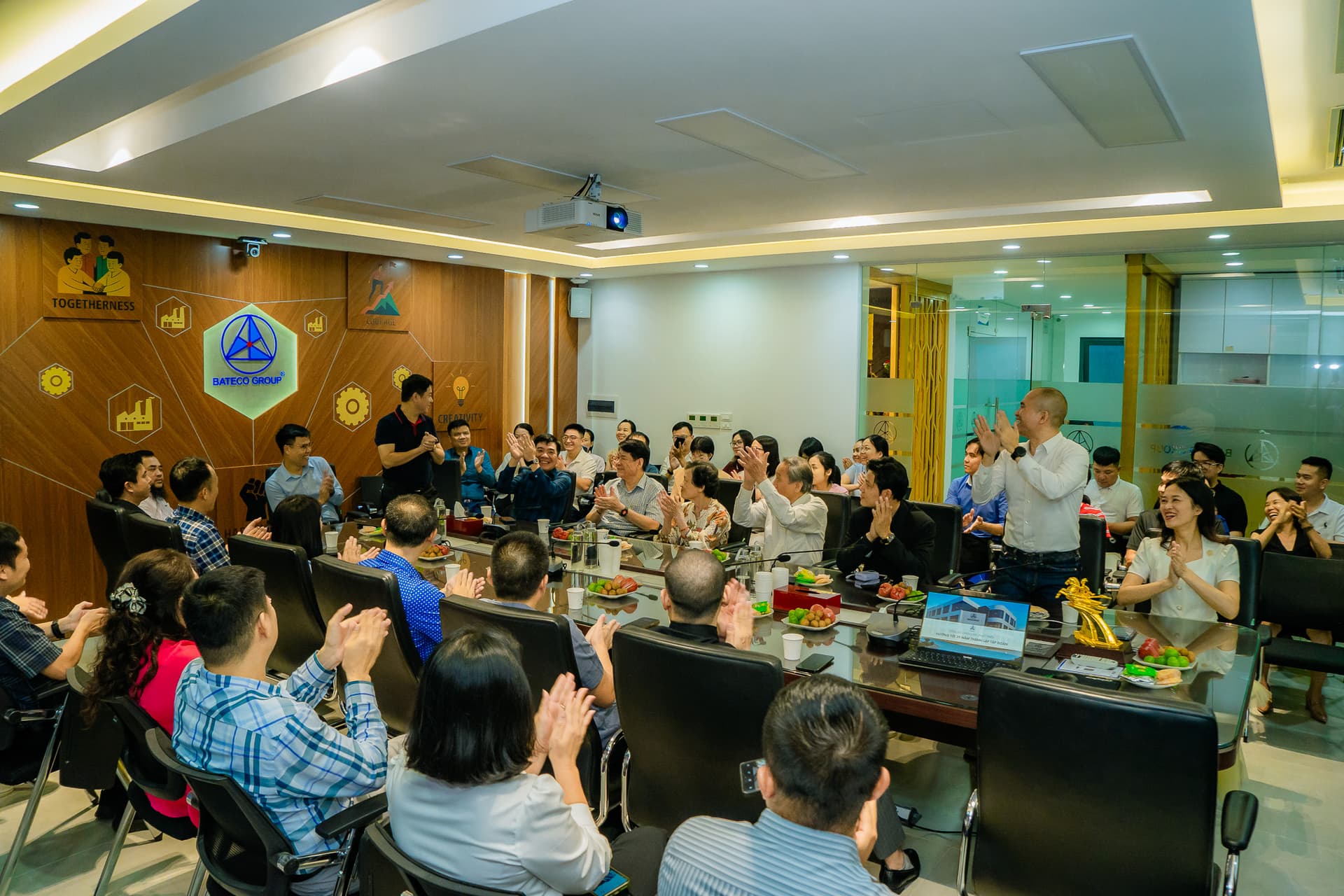 BATECO GROUP TỔ CHỨC SỰ KIỆN ĐẶC BIỆT “THÁNG 10 RỰC RỠ — UNBOX THE OCTOBER”